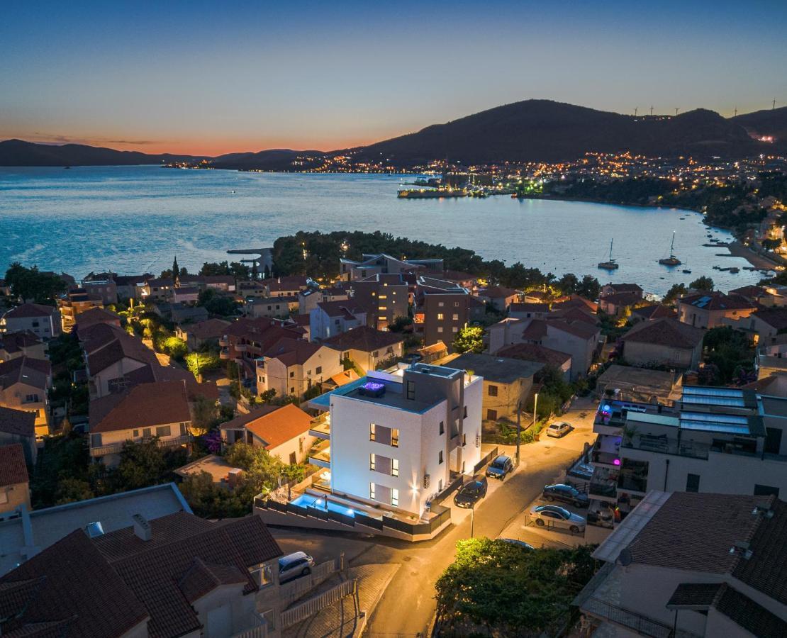 Adriatic Garden Apartments Okrug Gornji Exterior photo