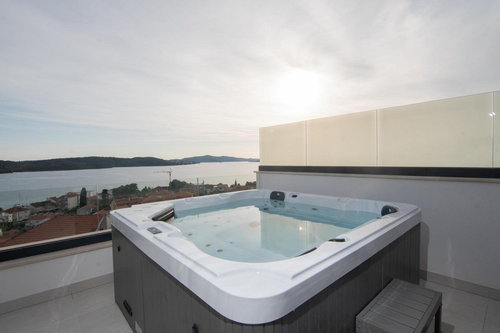 Adriatic Garden Apartments Okrug Gornji Exterior photo