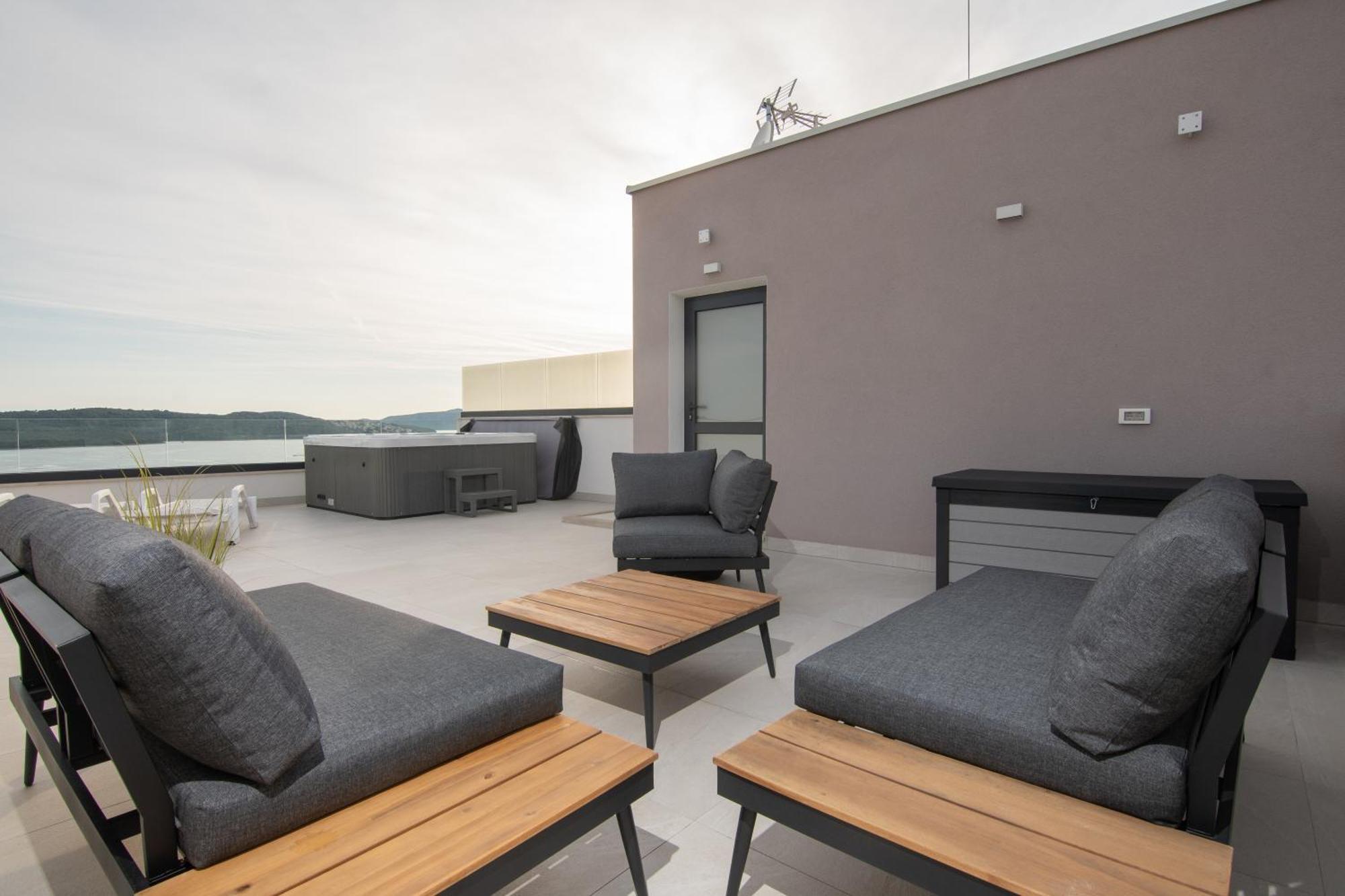 Adriatic Garden Apartments Okrug Gornji Exterior photo
